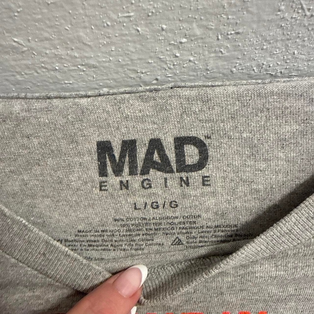 Mad Engine Mens Fluent in Spanglish Graphic T-Shirt Grey Skater Streetwear Large